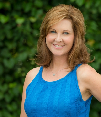 Robyn Branch Designer Bio