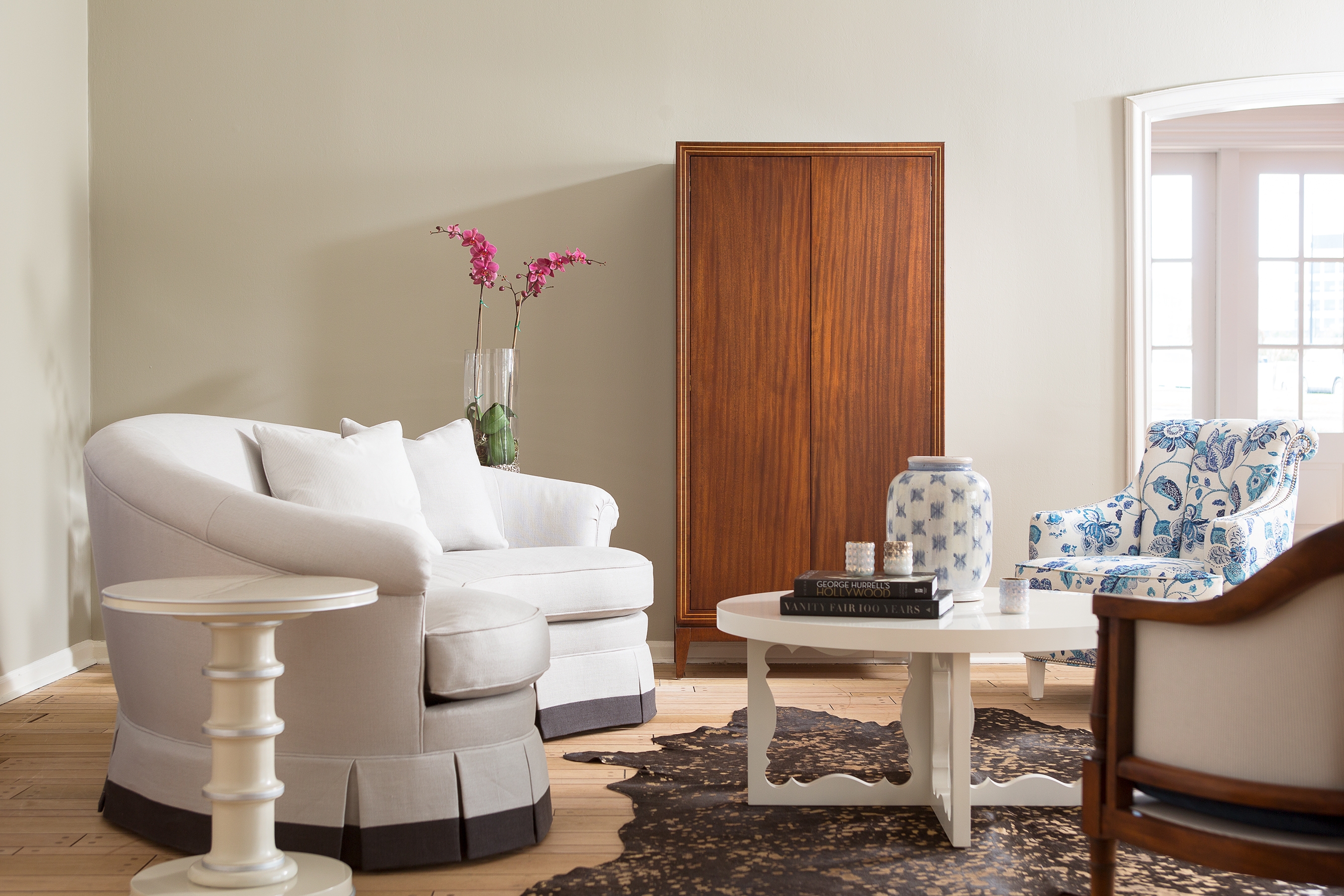 Kindel Dorotheum Sofa Room 180803 121953